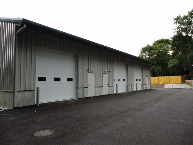 More Photos Of 1080 Bedford St, Abington Freestanding For Lease