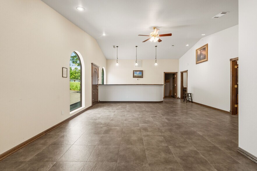 More Photos Of 15288 AR-22, Dardanelle Warehouse For Sale