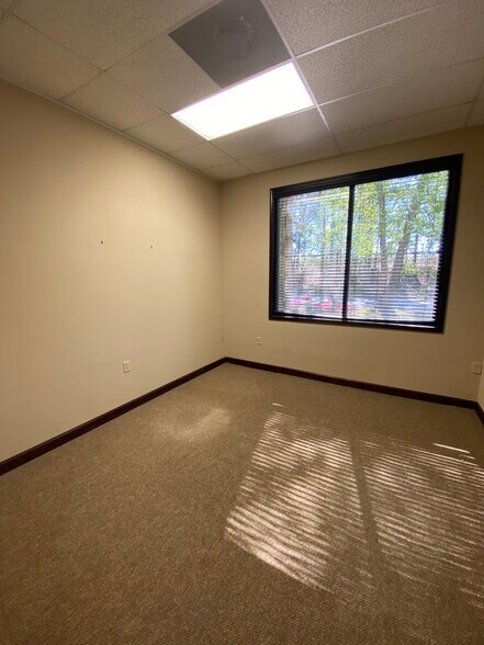 More Photos Of 1034 Wildewood Centre Dr, Columbia Medical For Lease