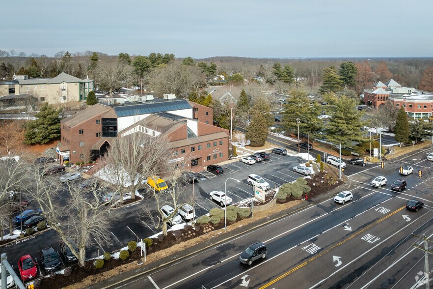 More Photos Of 535 Centerville Rd, Warwick Office For Lease