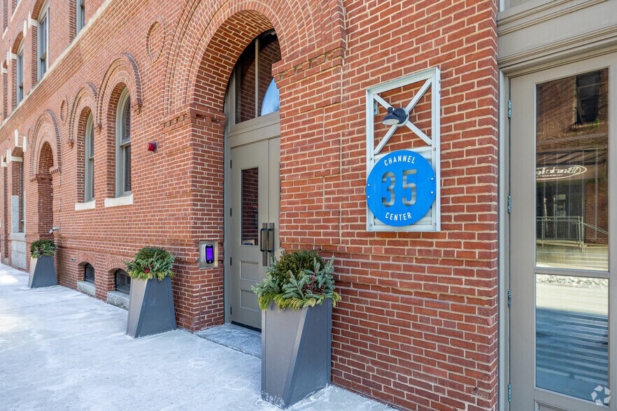 More Photos Of 35 Channel Center St, Boston Office Residential For Lease