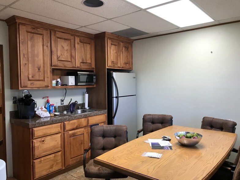 More Photos Of 2530 N 8th St, Grand Junction Medical For Sale