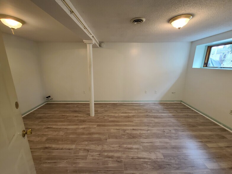 More Photos Of 131 Main St, Hatfield Loft Creative Space For Lease