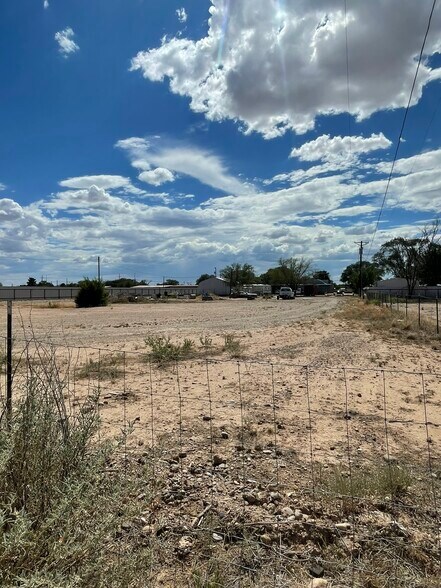 More Photos Of 4907 S Main St, Roswell Auto Dealership For Sale