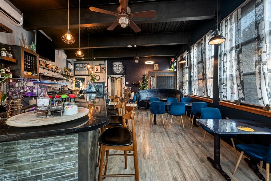 More Photos Of 207 N Kent St, Winchester General Retail For Sale