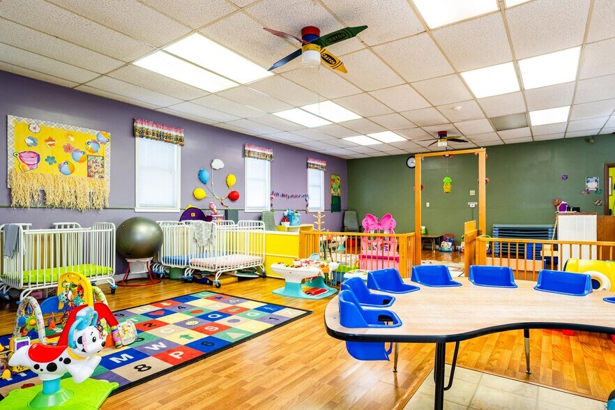 More Photos Of 3419 Hollywood Rd, Saint Joseph Daycare Center For Sale