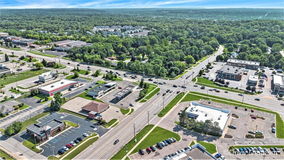 More Photos Of 845 4 Mile Rd NW, Grand Rapids Storefront Retail Residential For Sale