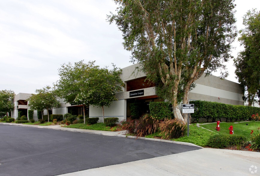 More Photos Of 410 Princeland Ct, Corona Unknown For Lease
