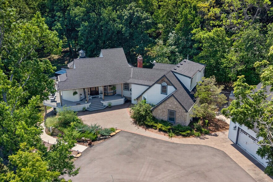 More Photos Of 1558 N 600 Rd, Baldwin City Specialty For Sale