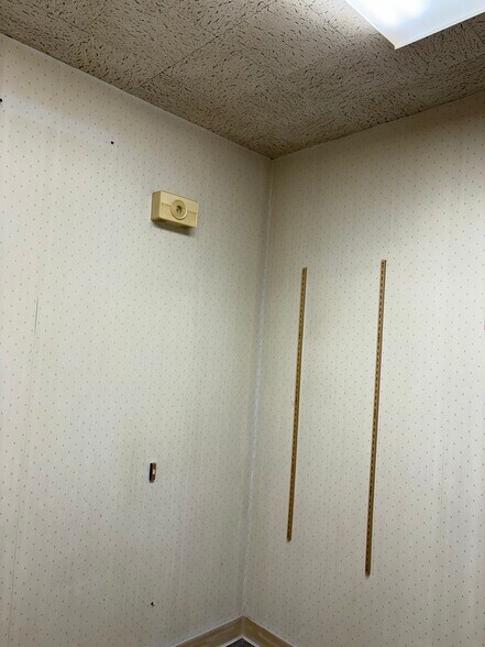 More Photos Of 2017 Sunset Blvd, Steubenville Office For Lease