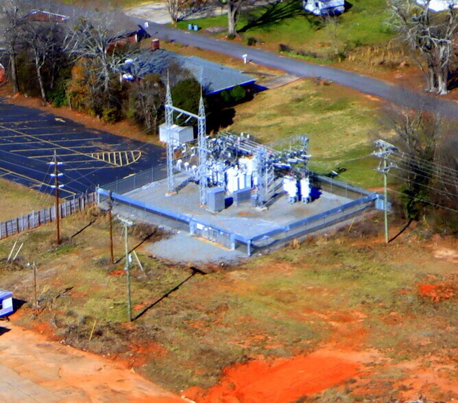More Photos Of 2115 S McDuffie St, Anderson Manufacturing For Sale