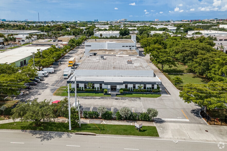 More Photos Of 1410 SW 3rd St, Pompano Beach Warehouse For Sale
