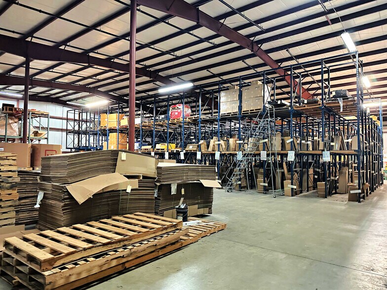 More Photos Of 601 17th St SE, Independence Warehouse For Sale