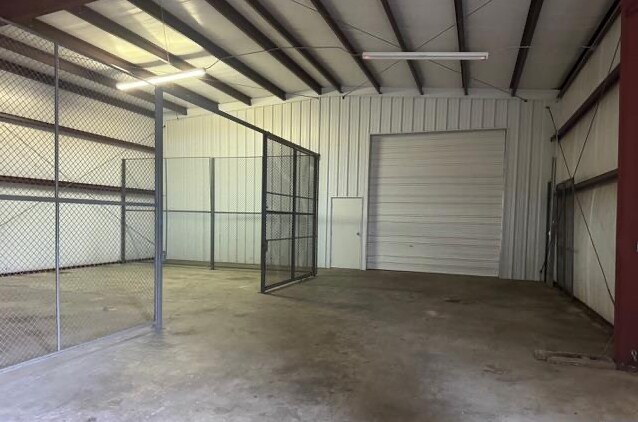 More Photos Of 4535 Clarks River Rd, Paducah Warehouse For Lease