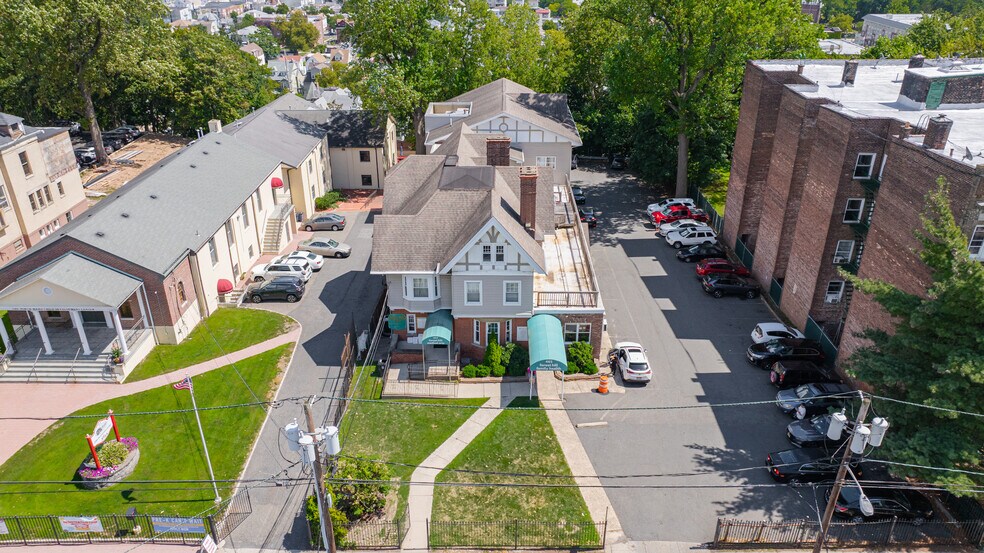 More Photos Of 461-467 Mount Prospect Ave, Newark Medical For Sale