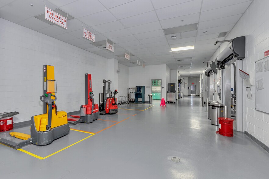 More Photos Of 65 Windham Blvd, Aiken Manufacturing For Sale