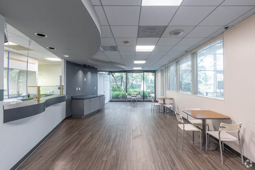 More Photos Of 8875 Hidden River Pkwy, Tampa Office For Lease