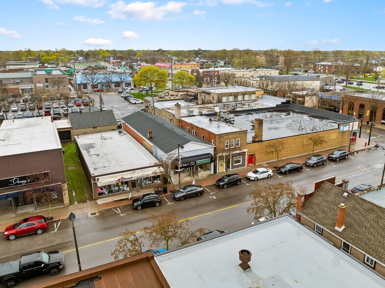 More Photos Of 216 King St, Port Colborne Storefront For Sale