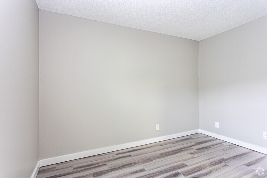 More Photos Of 51 Hayes Pl SW, Renton Apartments For Sale