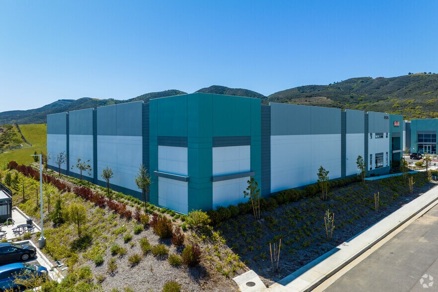 More Photos Of 42625 Avenida Alvarado, Temecula Warehouse For Sale