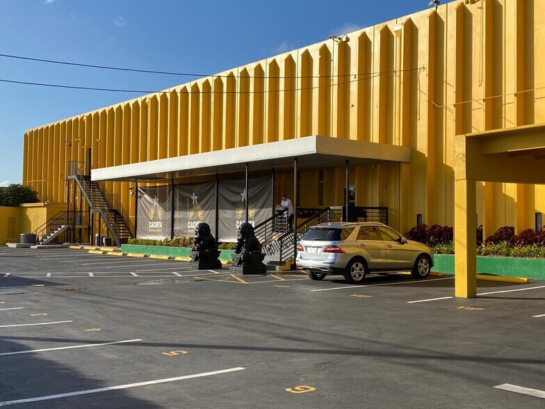 More Photos Of 7355 NW 41st St, Miami Warehouse For Sale