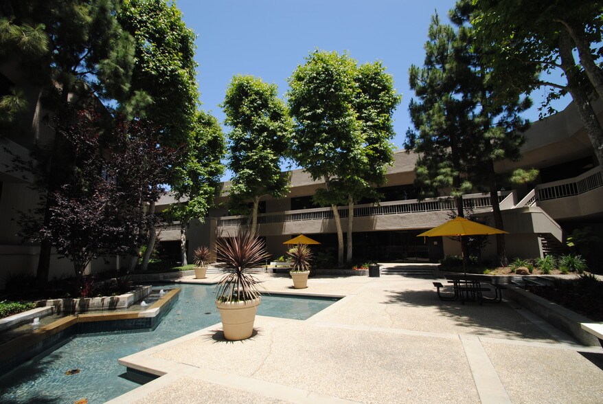 More Photos Of 1601 Dove St, Newport Beach Medical For Lease