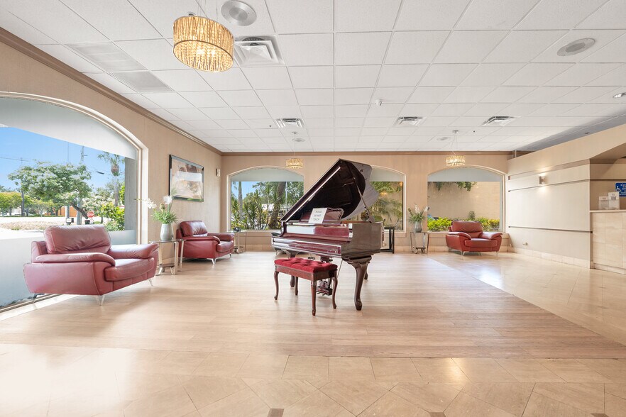 More Photos Of 5100 N State Road 7, Fort Lauderdale Hotel For Sale