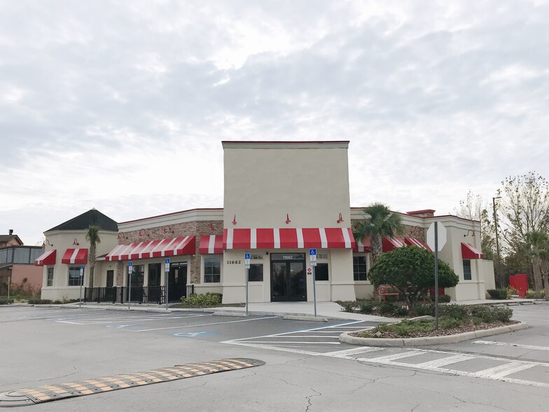 More Photos Of 11662 University Blvd, Orlando Restaurant For Lease