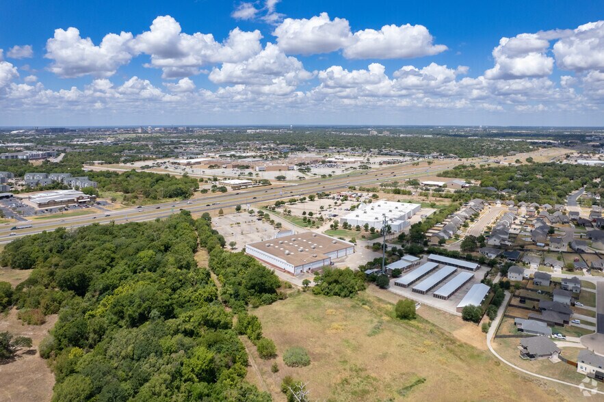 More Photos Of 2351 Earl Rudder Fwy S, College Station Freestanding For Sale