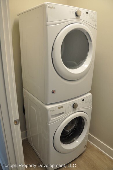 More Photos Of 4175 N Oakland Ave, Shorewood Multifamily For Sale
