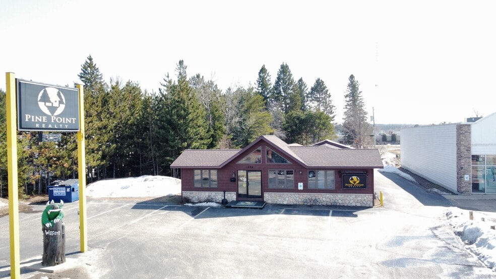 More Photos Of 1226 Lincoln St, Rhinelander Office For Sale