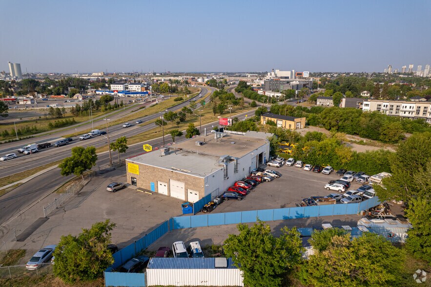 More Photos Of 1814 17th Ave SE, Calgary Manufacturing For Sale