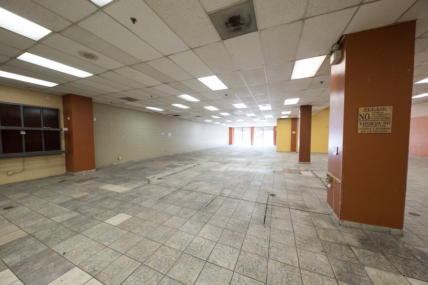 More Photos Of 7000 Pacific Blvd, Huntington Park Office For Sale