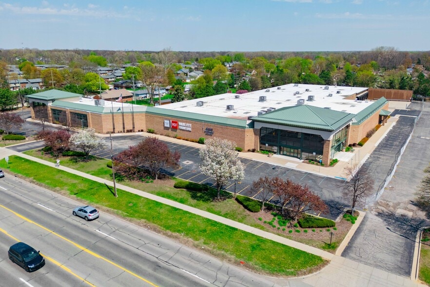 Primary Photo Of 8300 N Wayne Rd, Westland Freestanding For Lease