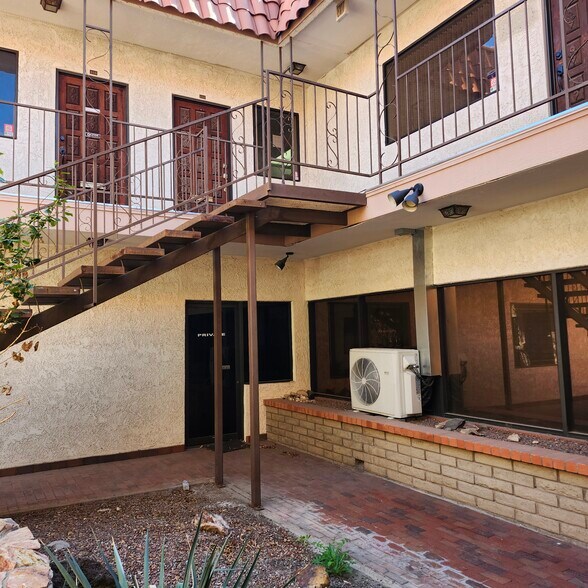 More Photos Of 1987 Mcculloch Blvd, Lake Havasu City General Retail For Lease