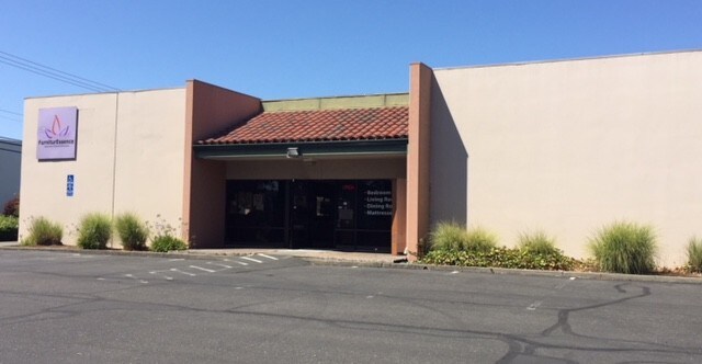 More Photos Of 3450 Airway Dr, Santa Rosa Showroom For Lease