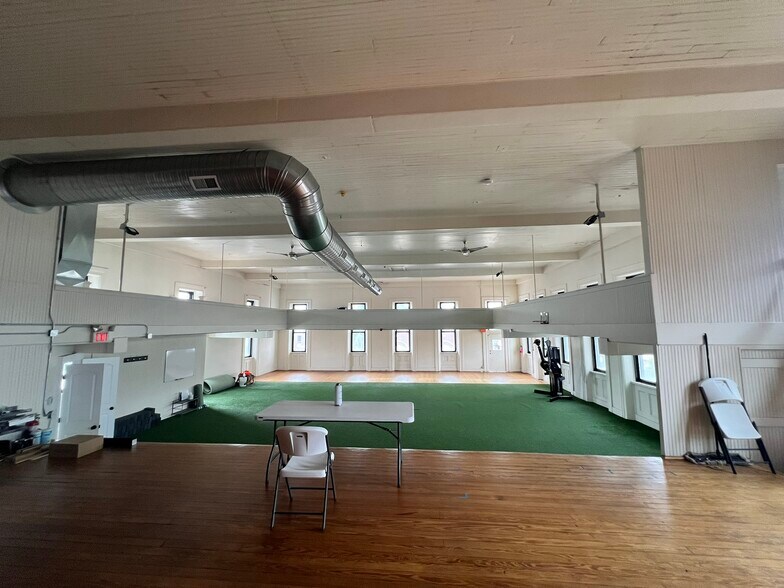 More Photos Of 333 Market St, Zanesville General Retail For Sale