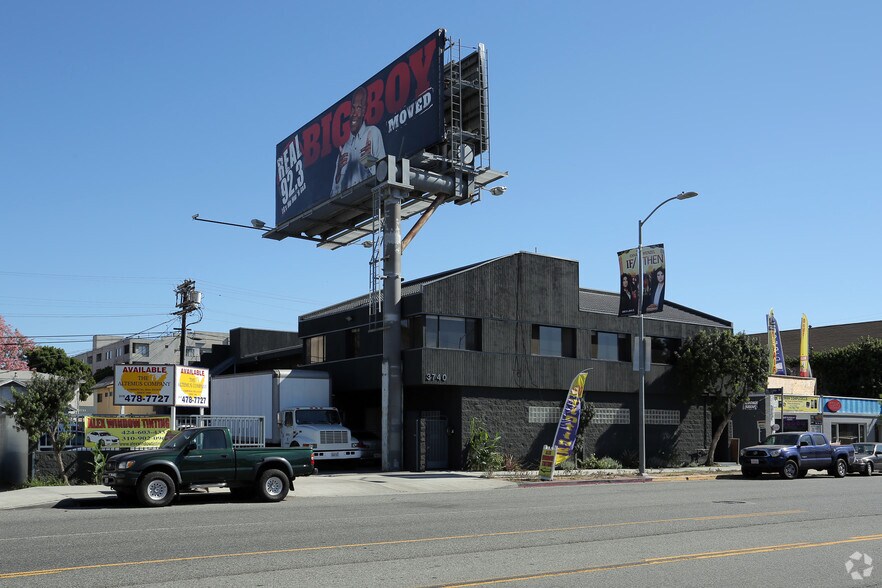 More Photos Of 3740 Overland Ave, Los Angeles Office For Lease