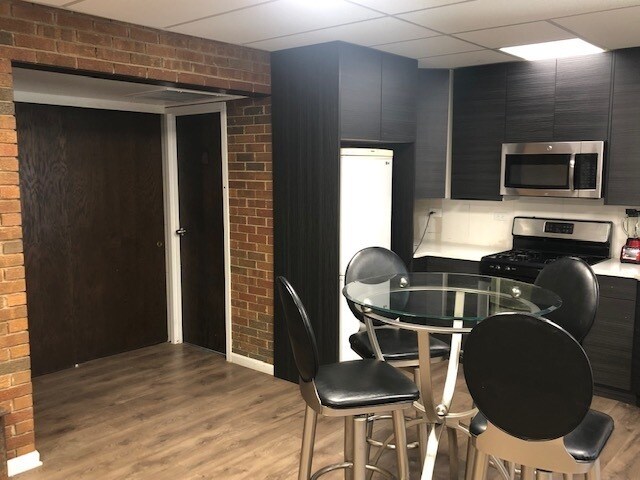 More Photos Of 1390 Louis Ave, Elk Grove Village Warehouse For Sale