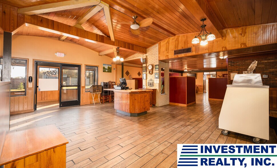 More Photos Of 1049 Kingshighway St, Rolla Restaurant For Sale