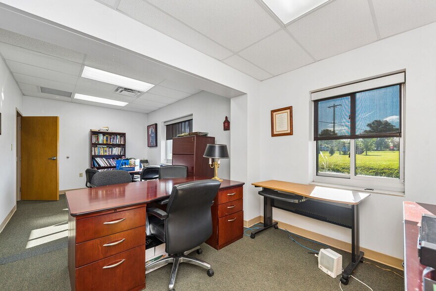 More Photos Of 675 W Plane St, Bethel Freestanding For Sale