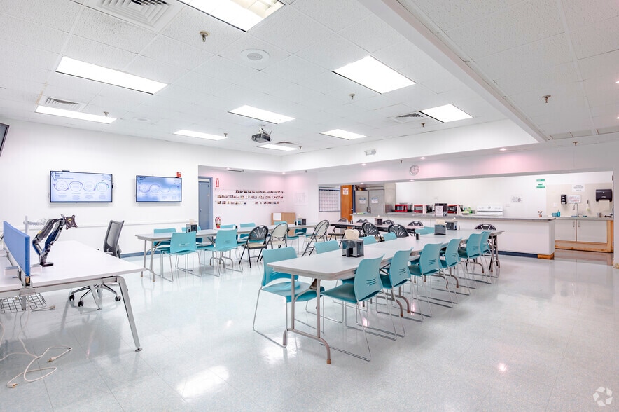 More Photos Of 14-20 Progress Dr, Shelton Office For Lease