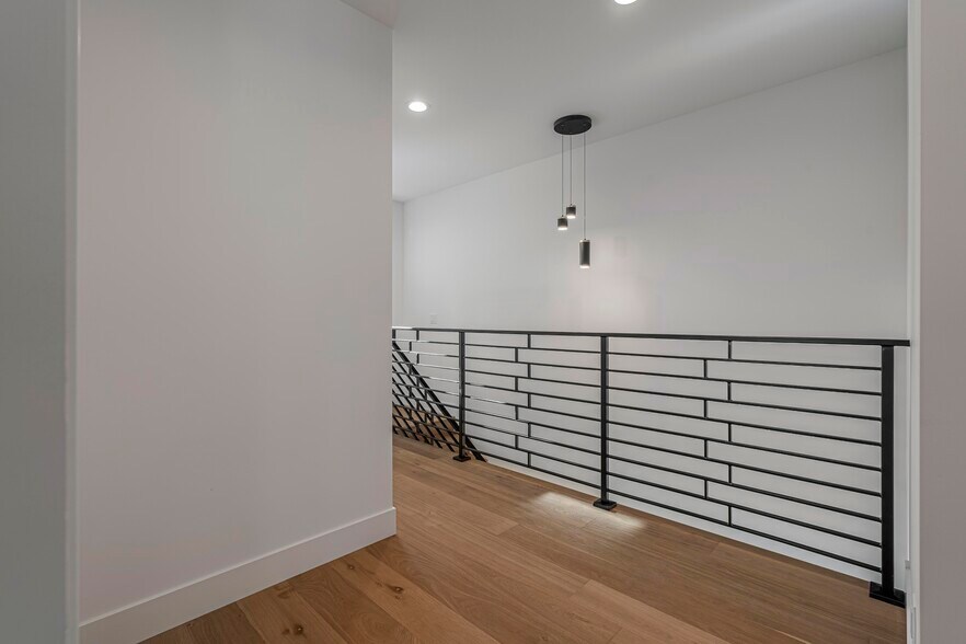 More Photos Of 1460 Kentfield Ave, Redwood City Multifamily For Sale