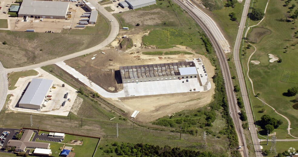 More Photos Of 1000 Schroeder Dr, Waco Warehouse For Lease