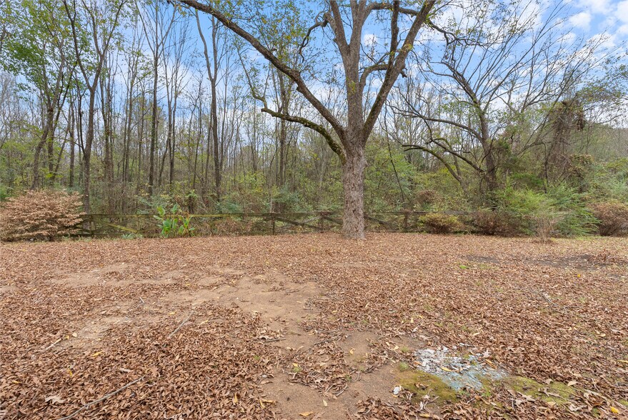 More Photos Of 30 Broadview St, Greenbrier Office For Sale