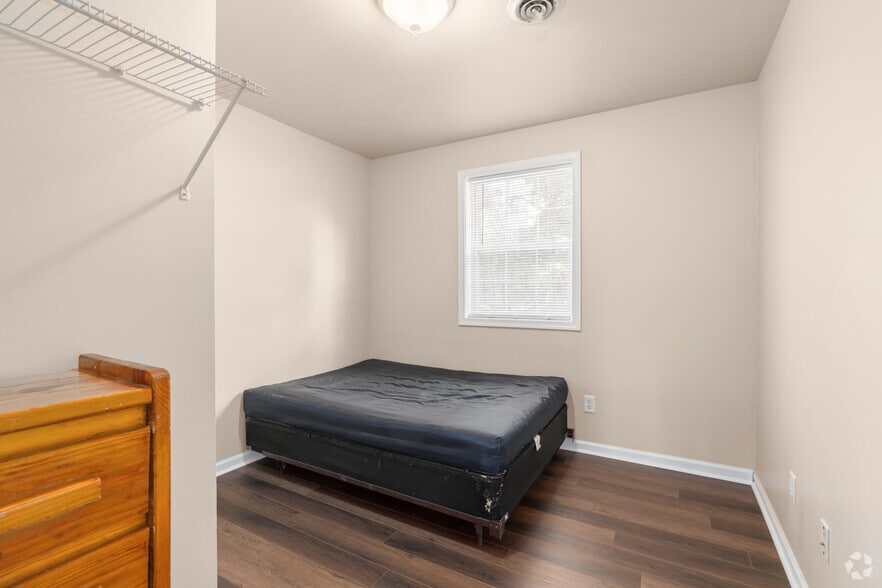 More Photos Of 8894 Knapp Ave, Bloomsburg Apartments For Sale