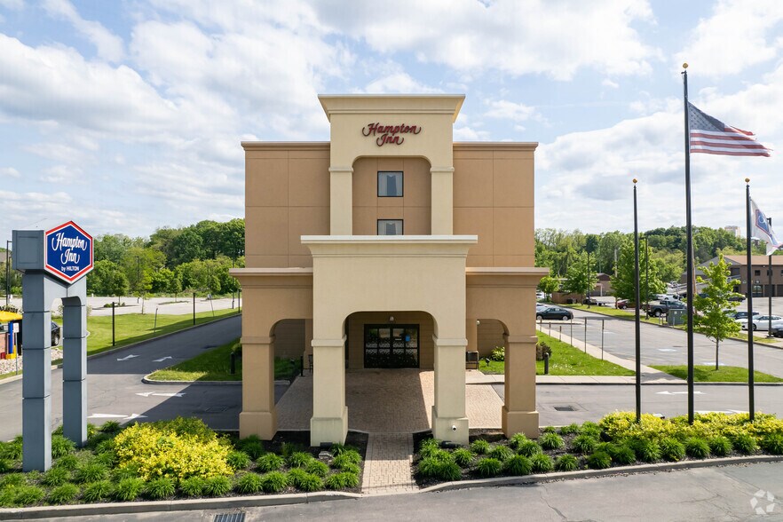 More Photos Of 1323 E Ridge Rd, Rochester Hotel For Sale