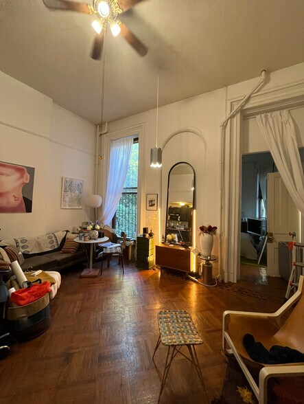 More Photos Of 19 S Oxford St, Brooklyn Apartments For Sale