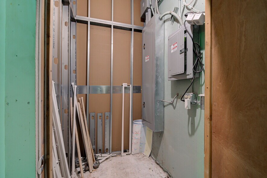 More Photos Of 1615 N Portland Ave, Oklahoma City Warehouse For Sale