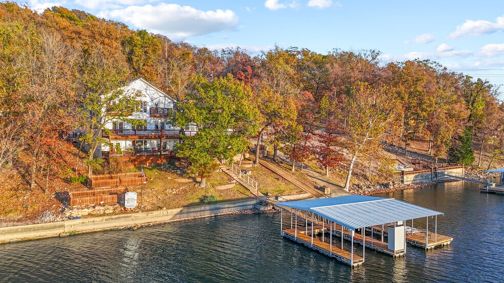 More Photos Of 1117 Dogwood Rd, Lake Ozark Multifamily For Sale